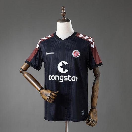 FC St. Pauli 2015/16 Home Retro Kit front view