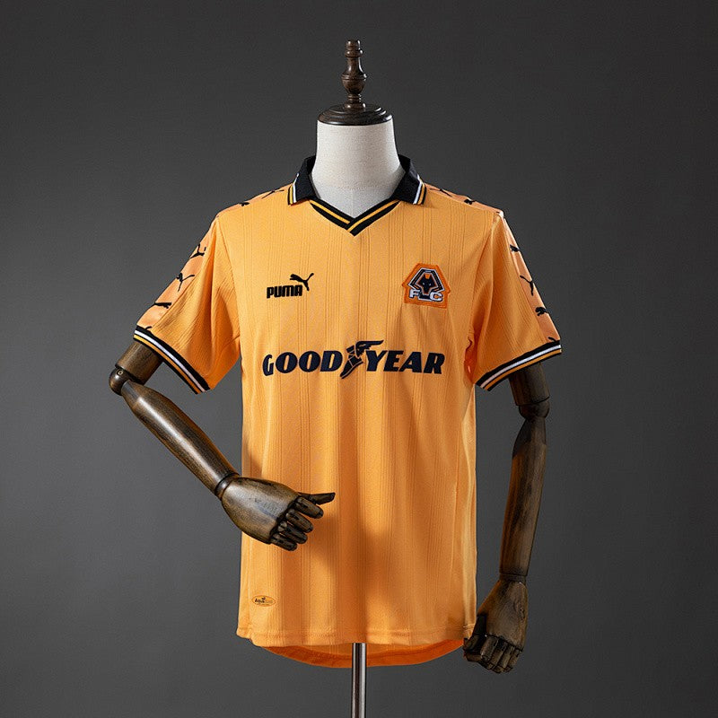 Wolverhampton Wanderers 1998/99 Home Retro Kit front view