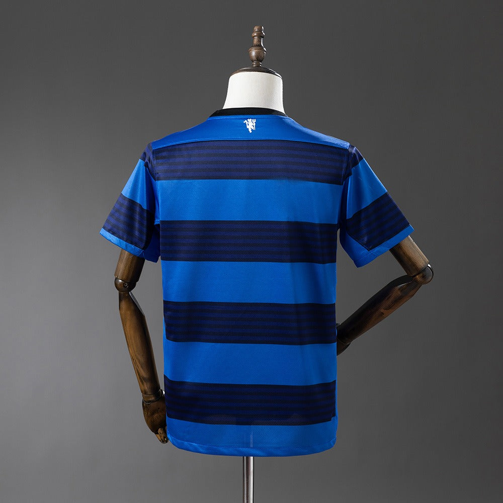 Manchester United 2011/12 Away Retro Kit back view