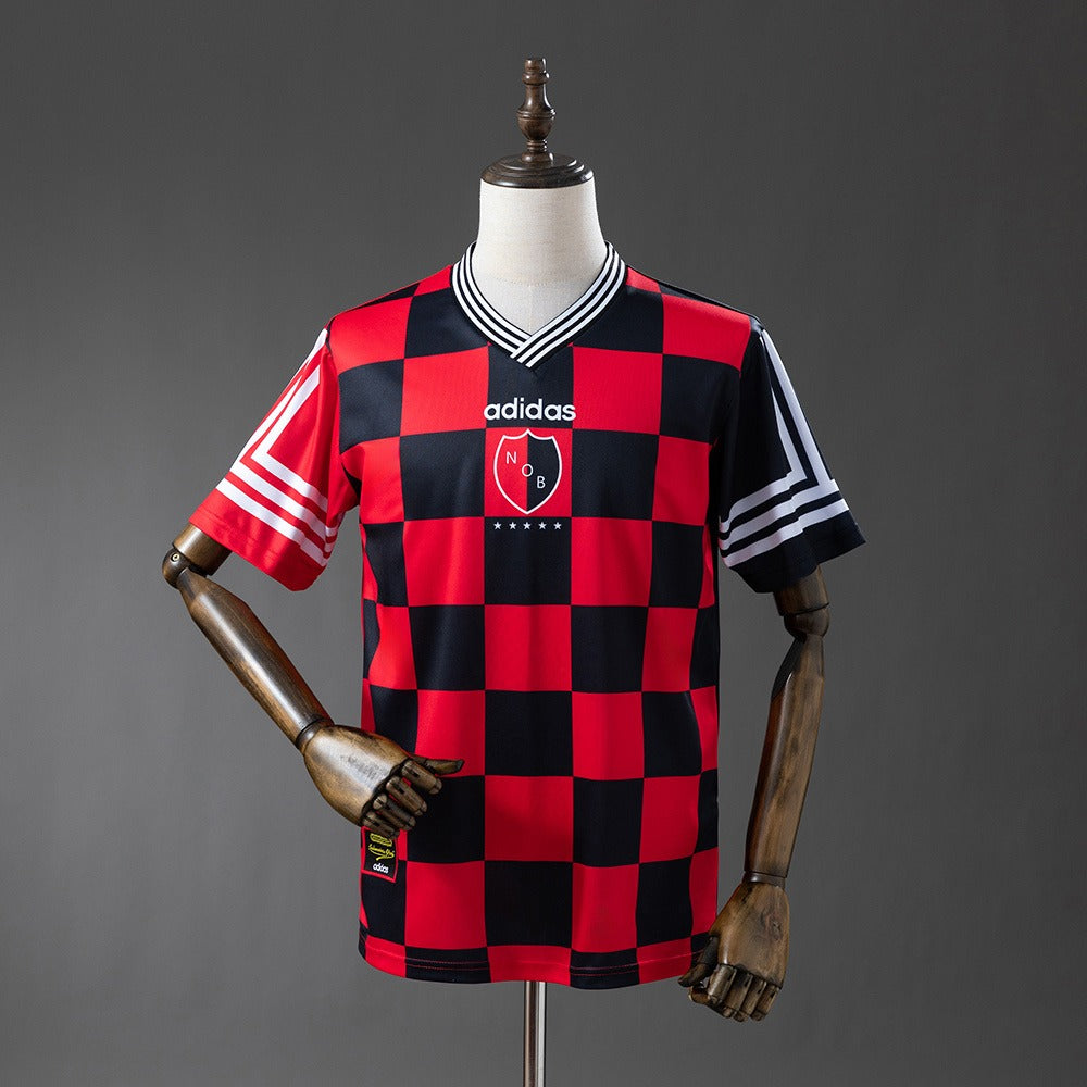 Newell’s Old Boys 1997/98 Home Retro Kit front view