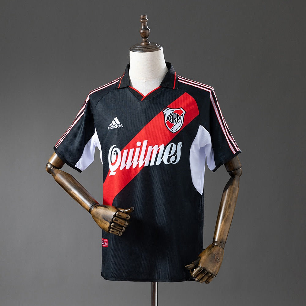 River Plate 2000/01 Away Retro Kit front view