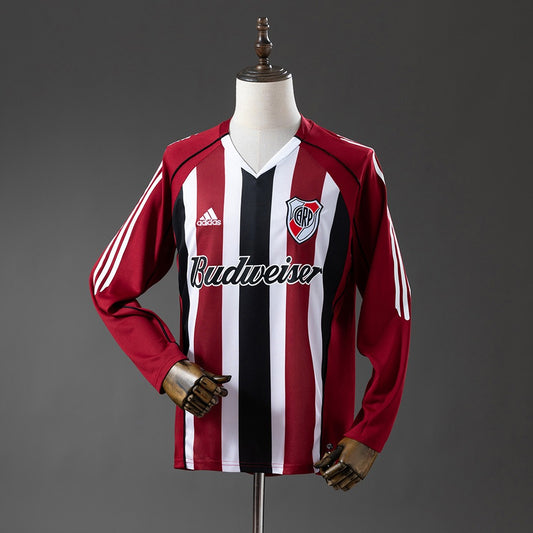 River Plate 2005/06 Away Long Sleeve Retro Kit front view