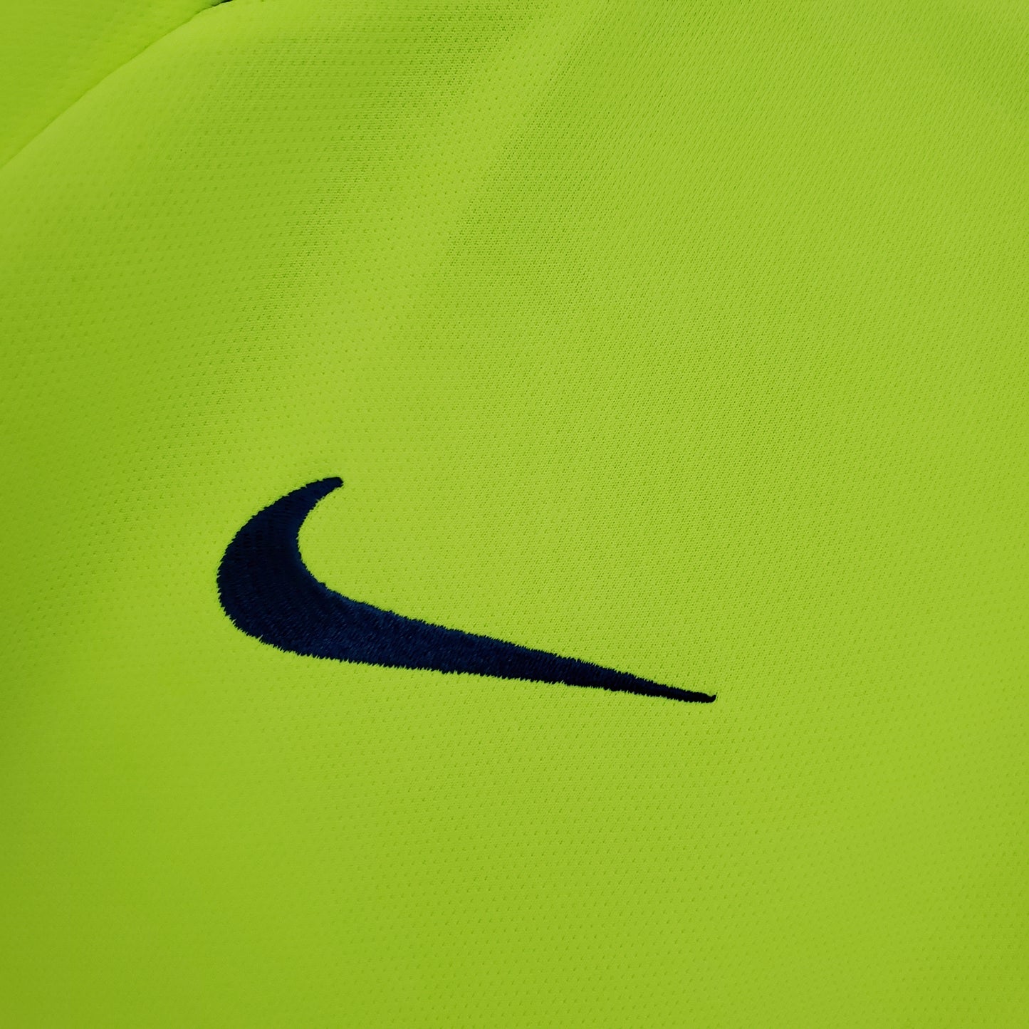 FC Barcelona Retro Away Kit 2005/06
